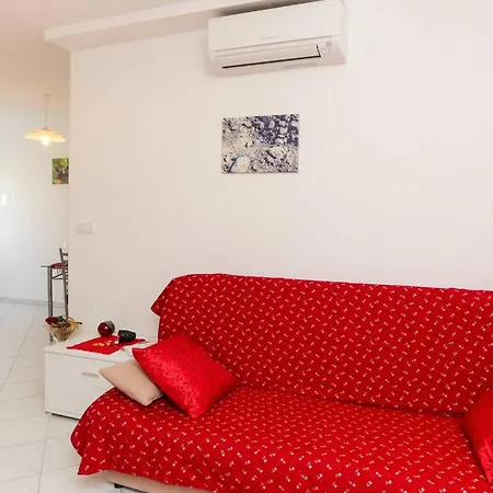 Apartment Charming In | 40 M² | Parking Included *