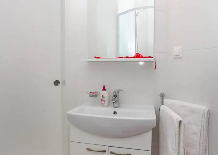 Charming In | 40 M² | Parking Included Appartement *