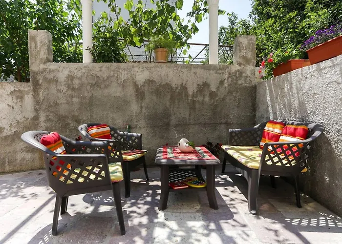 Apartment Charming In | 40 M² | Parking Included *