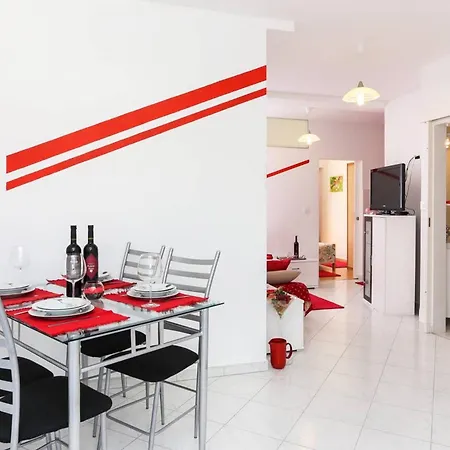 Charming In | 40 M² | Parking Included Apartment